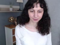 I’m into hard rock, surf rock and epic movie soundtracks – Metallica vibes always welcome. I love horror, thrillers and sci-fi (Evil Dead, Resident Evil, Hellraiser, Event Horizon… yes, I have a weakness for dark stories