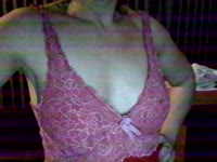 hoi, ik ben hete milf die voor veel open staat. ik hou wel van dominantie en hou er van om een onderdanig sletje te zijn. Maar als jij dat wil kan ik ook jouw strenge meesteres zijn....Er kan veel maar geen extreme ding zoals:naalden, plas en poep...Vragen staat vrij, wie weet kan je me overtuigen om grenzen te verleggen.