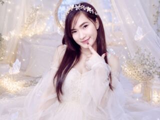 camgirl chatroom AngelaTomochi