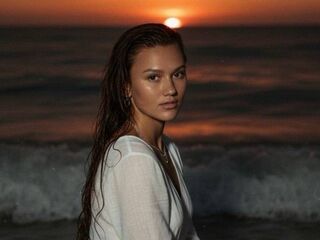 hot webcam slut DelilahCoryea