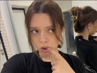naked camgirl masturbating DevonaChurchey