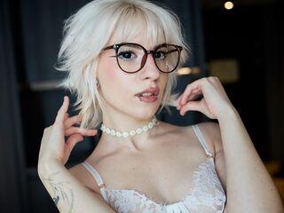 cam girl masturbating with vibrator HelenMoonlight