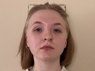 free nude live show HienRosse