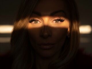 girl showing tits MarylinGlory