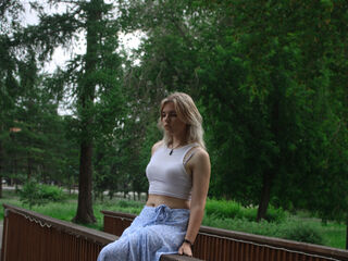 adult cam show MelisaMokriski