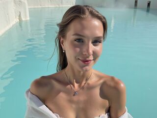 camgirl chatroom MinaWane