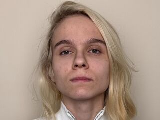 camwhore masturbating PoulaShade