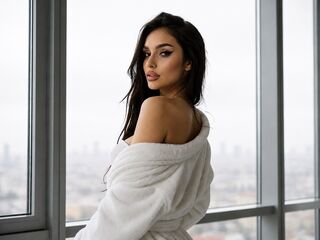 hot cam girl masturbating with sextoy RoxAnne