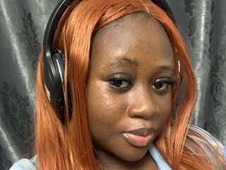 naked webcam girl photo KatieNubian