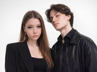 livecam photo LeoAndMira