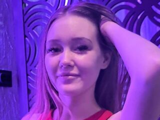 hot naked camgirl AddieRunk