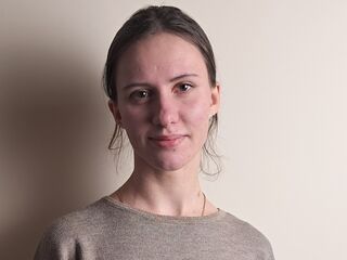 shower webcam AkilahZarucki