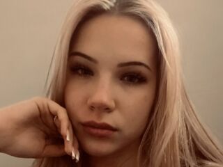 naked girl with webcam masturbating with sextoy AletaKunde