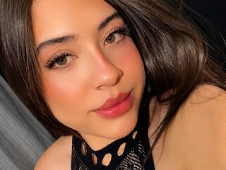 camslut showing tits AlexaAngel