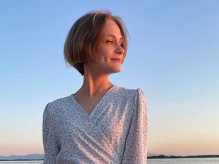 naked cam girl masturbating with sextoy AlexaCatalano