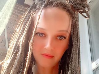 naughty cam girl picture AliseThompson