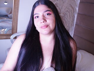 sexy webcam girl AmaraDolce