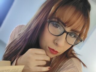cam girl masturbating with dildo AmberFernandez