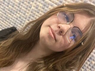 chat room live sex show AminaBlooms