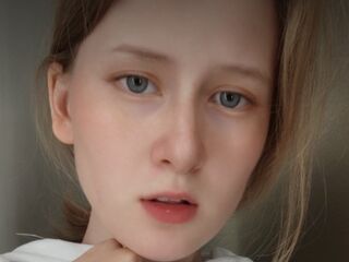 free webcam chat room AmyCollege