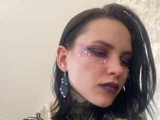 camgirl playing with dildo AndreaHazel