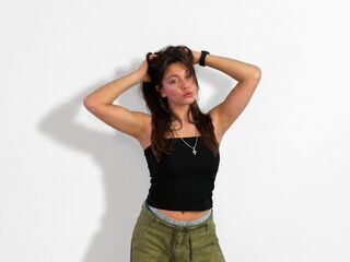 nude gamgirl AnglaNadolski