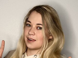 naked camgirl photo AnjaTruehart