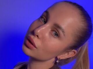 hot cam girl AnnelleToulson