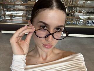 shower cam AriaMonro