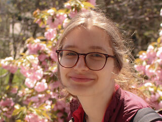 camgirl masturbating with vibrator AureliaVyxen