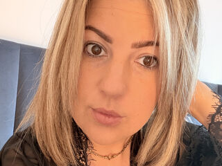 camgirl sexchat BelleWarick