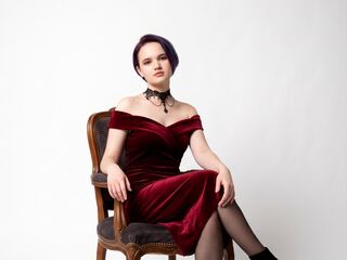 naked cam girl masturbating with vibrator BillieColeson