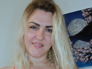camwhore masturbating with vibrator CandanceSmith