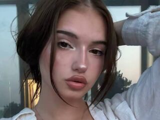 adult video chat room CarlosRayna