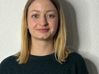 masturbating girl CarmeliaRihner