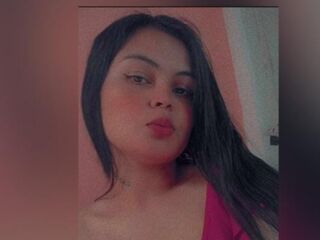 camgirl showing tits CataleyaLux