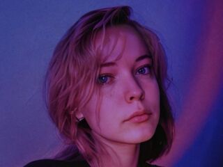 nude webcam girl picture CharlieFenniman