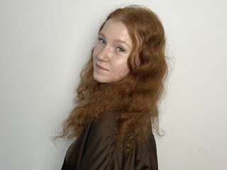 naked cam girl CharlotteMunter