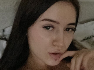 live chatroom ChloeBolwman