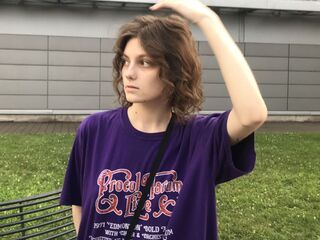 naughty chat CorinneKeidong