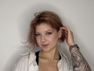 hot strip tease web cam CurtisJergen