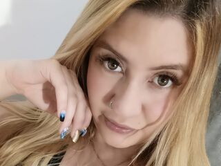 topless cam girl DanielaSage