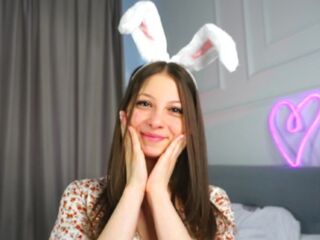 camgirl masturbating with sex toy DareleneBeldin