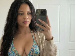 naughty camgirl DaviWilliams