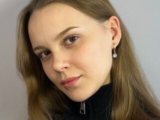 hot cam whore DavinaMcglinchey