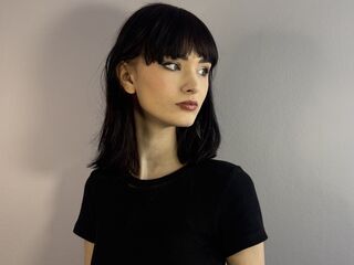 cam girl playing with sextoy DebbiHappy
