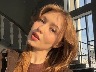 naked camgirl fingering pussy DenaeMckendrick