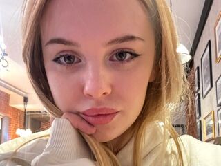 webcam chat DevonaBradner