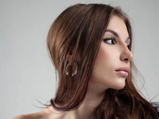 hot cam girl fingering shaved pussy DionnaTalone