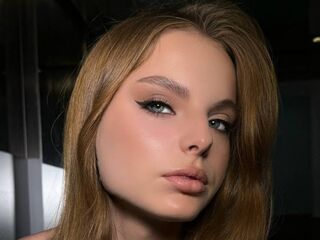topless webcamgirl DoraWilliams
